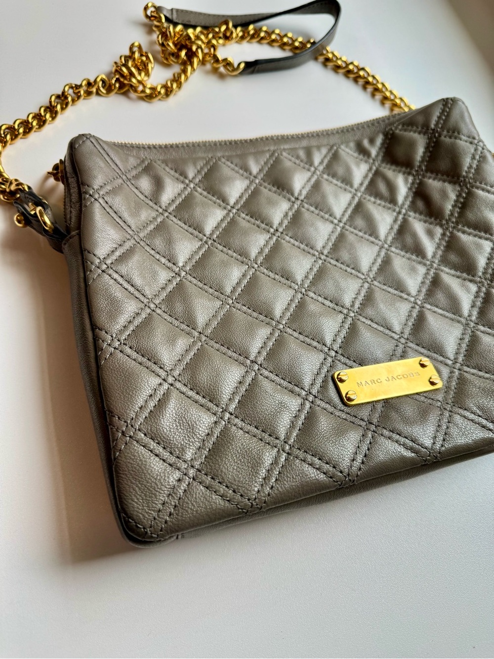 Marc by Marc Jacobs Classic Q Quilted Leather Crossbody bag / Tablet Case - Picture 3 of 6